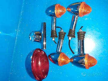 Freccia triumph Bonneville T100