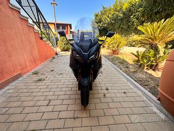 Yamaha Tmax Tech Max 2022