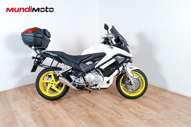 HONDA CROSSRUNNER 800 VFR 800 X - 2014