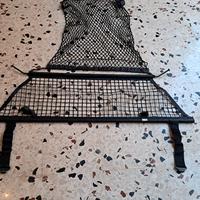 Separatore per animali in auto