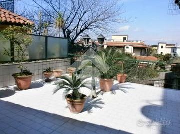 4 LOCALI A MELITO DI NAPOLI