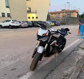 Scarico originale street triple