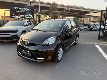 Toyota Aygo 1.0 benzina - 2013
