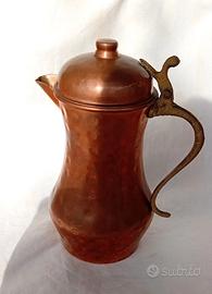 antica brocca in rame 