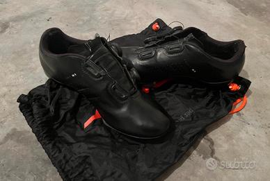 DMT R1 scarpe ciclismo Tg. 44.5