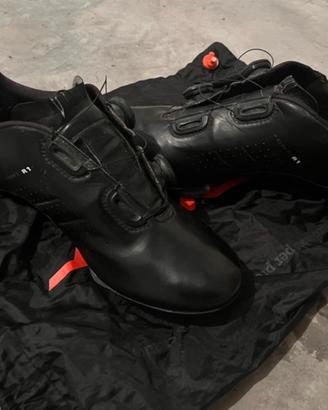 DMT R1 scarpe ciclismo Tg. 44.5