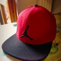 Cappello Jordan con taglia regolabile 