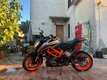 Duke 390 2021