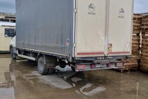 Iveco Daily 35/18 centinato , lunghezza 5,30 mt