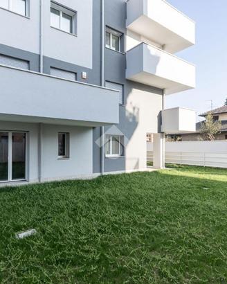 3 LOCALI A CESANO MADERNO