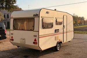 Caravan roulotte avian