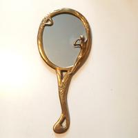 Specchio in stile Liberty