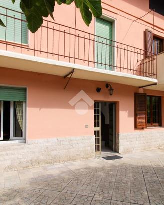 CASA SEMINDIPENDENTE A LUMEZZANE
