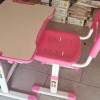 scrivania e sedia rosa bambina