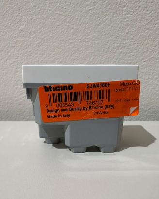 45x prese elettriche BTicino MatixGO bipasso nuove
