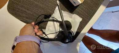 Cuffia professionale Plantronics e compressore
