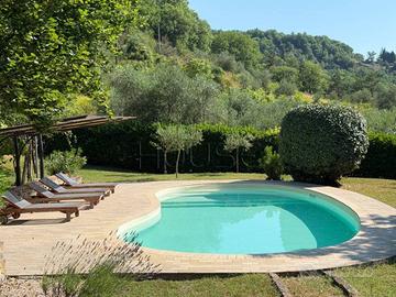 Rustico / Casale di 230 m² con 3 locali e posto au