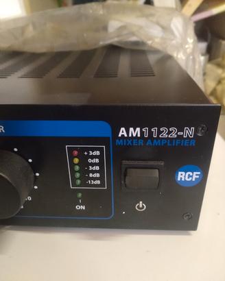 amplificatore  con microfono 