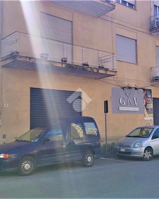 NEGOZIO A VELLETRI