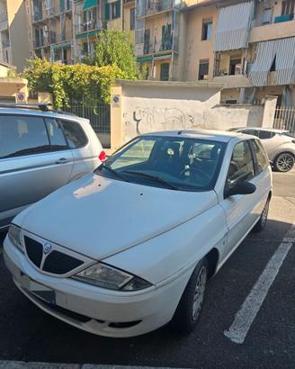 Lancia Y Ypsilon 2003 Bianca