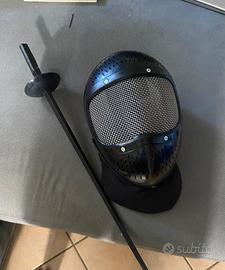 Maschera e fioretto scherma