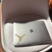 MacBook Pro 13