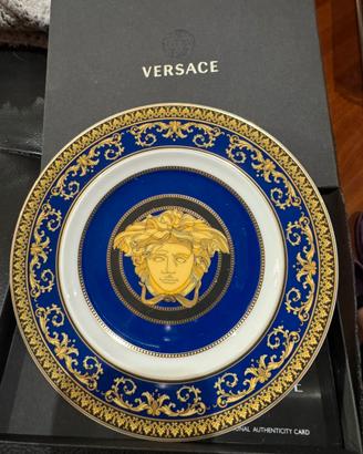 Piatto dessert Rosenthal Versace “Medusa Blue”