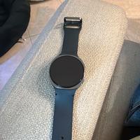 Samsung sm - L 330 44 mm gps