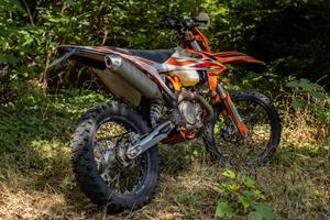 Ktm 450 exc six days prezzo trattabile