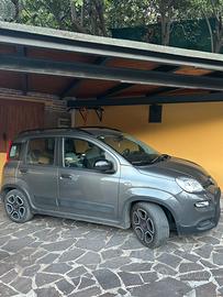 Fiat Panda Hybrid city life