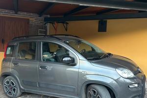 Fiat Panda Hybrid city life