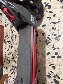 Segway-Ninebot, Monopattino Elettrico, Modello ZT3