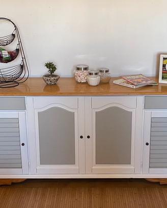 Credenza