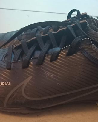 Scarpe da calcio Nike nere, taglia 38