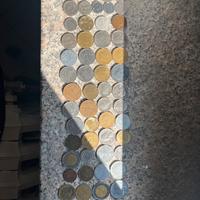 Monete e banconote antiche , lire, franchi ecc