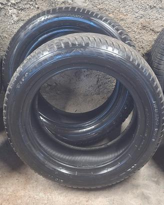 pneumatici 4 stagioni 215 55 17