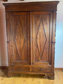 Armadio antico legno