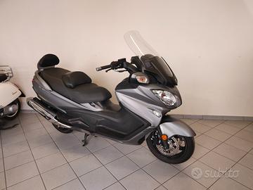 Suzuki Burgman 650 tenuto benissimo