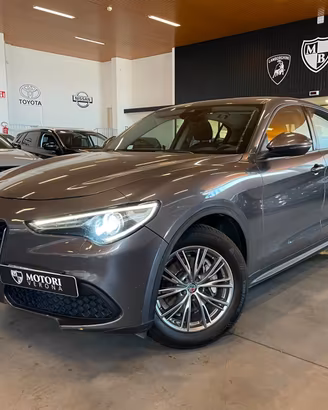 Alfa Romeo Stelvio 2.2 Turbodiesel 160 CV AT8 RWD 