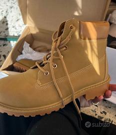 Stiavletto marroncino nuovo