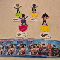 Kinder merendero 4 personaggi Justice League 2019