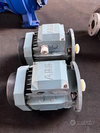 Motore elettrico trifase ABB 0.37 kW (0.5 HP) 1400