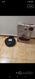 robot ..aspira e lavapavimenti...