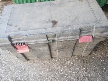 baule di plastica ideale per attrezzi 