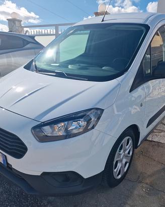 Ford Transit Courier 1.5 TDCi 2022