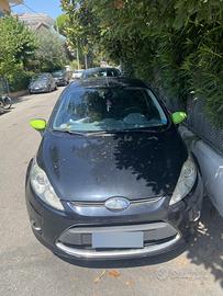 Ford Fiesta 1.4 gpl titanium
