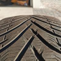 Gomma invernale Kleber Kristalp 215/45 R17