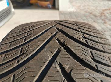 Gomma invernale Kleber Kristalp 215/45 R17