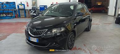 Lancia Ypsilon 1.0 FireFly 5 porte S&S Hybrid Gold