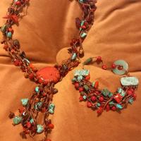 Parure collana e bracciale in coralli e turchesi